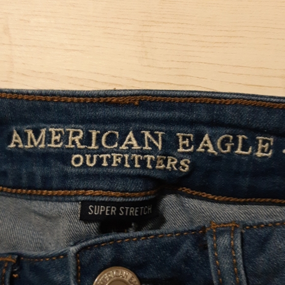 American Eagle super stretch Jean shorts - Picture 1 of 3